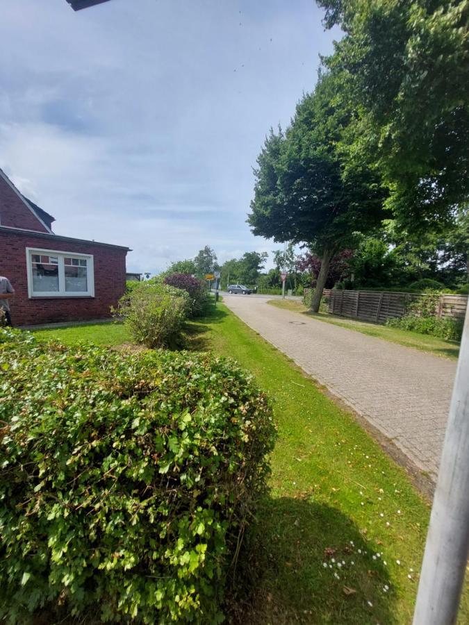 Heel Wat Besuenners Apartment Krummhorn Bagian luar foto