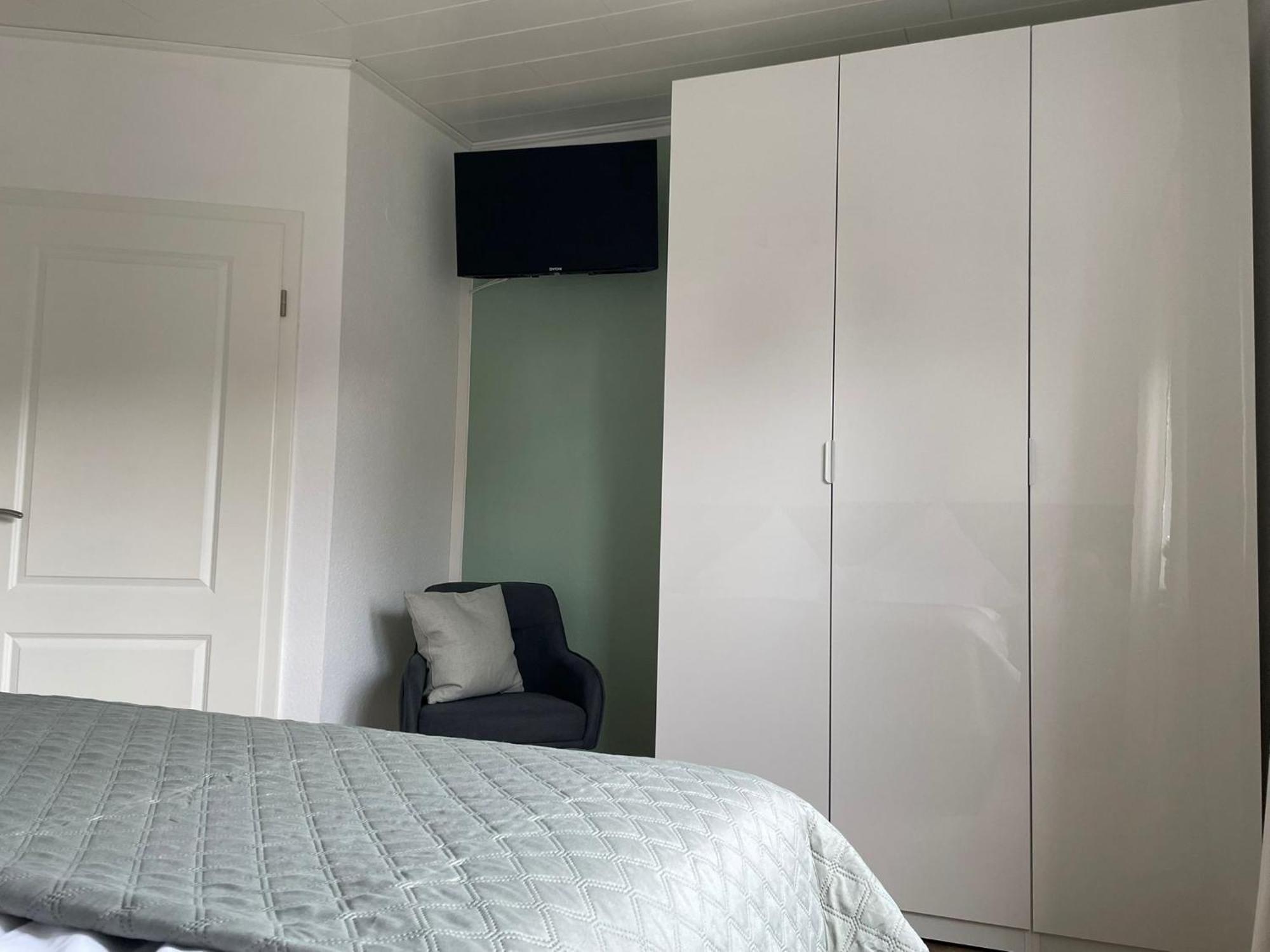 Heel Wat Besuenners Apartment Krummhorn Bagian luar foto